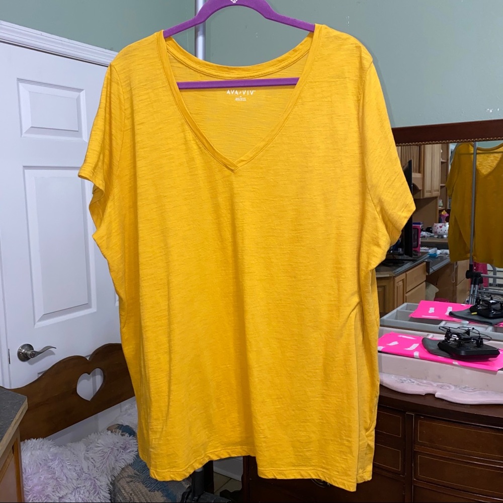Short sleeve tee